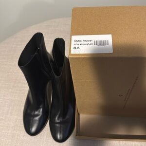 Steve Madden Kinzie leather boots